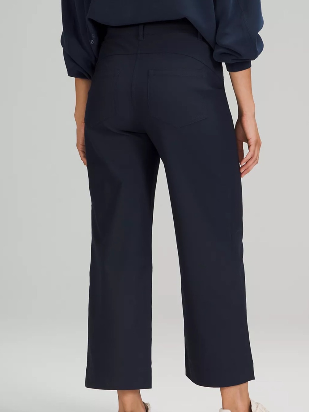 Women’s Lululemon City Sleek 5 Pocket High-Rise Wide-Leg Pant 7/8 Length Size 6